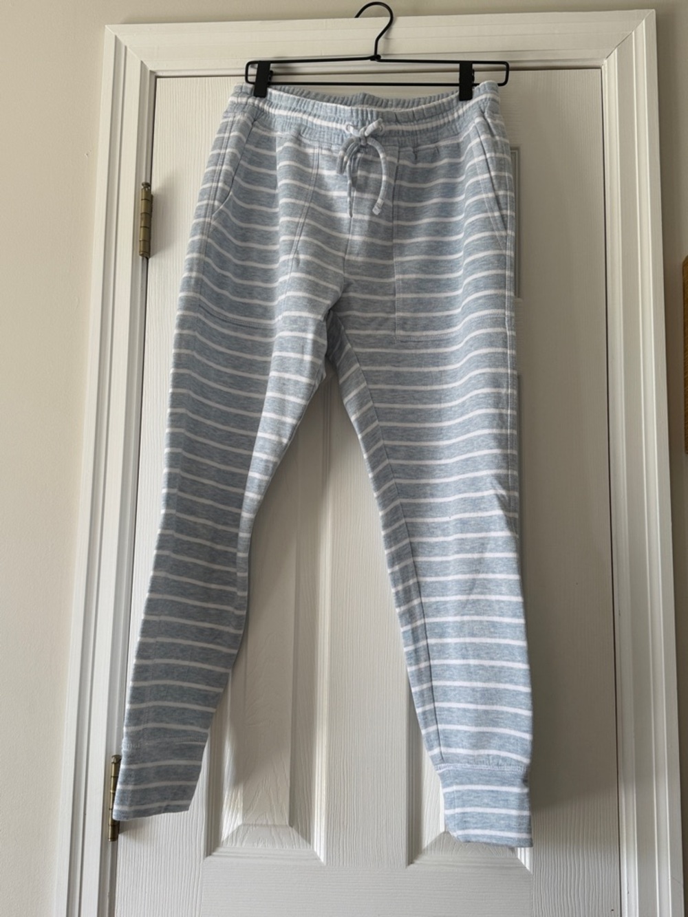 Vineyard Vines Cozy Women’ Light Blue & White Striped Jogger Pants